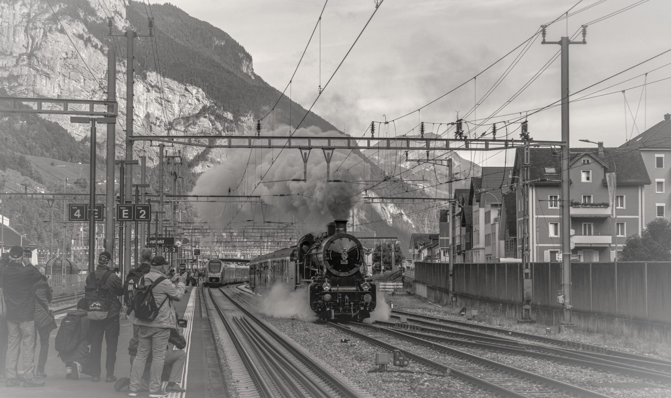 RS_Ausfahrt_Dampfsonderzug1_Erstfeld_SW