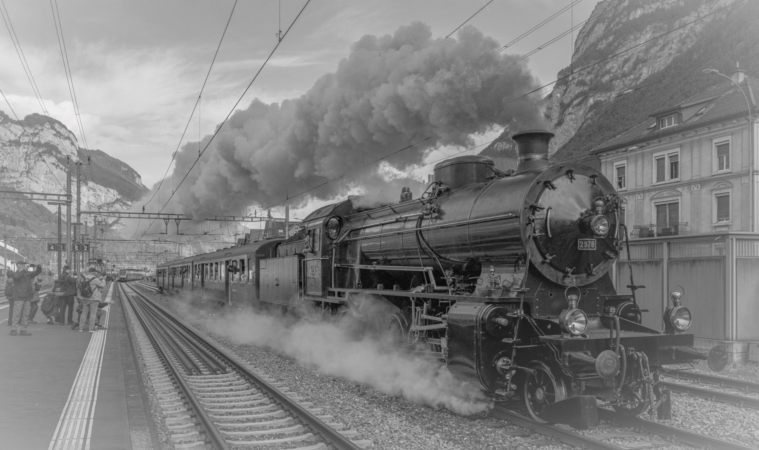 RS_Ausfahrt_Dampfsonderzug1_Erstfeld_SW-7