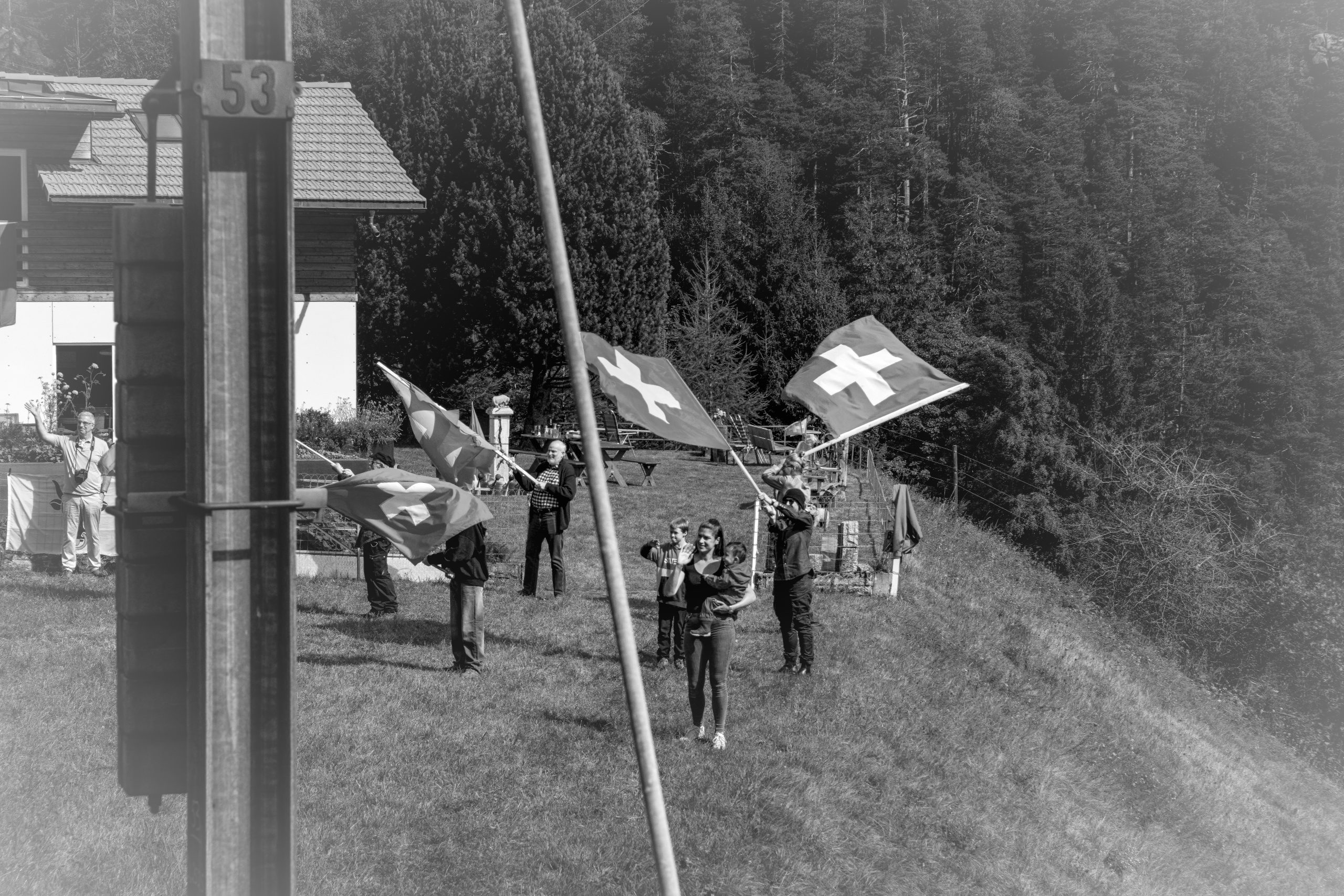 RS_Fahnenschwenker_Xaver_Andermatt_bei_Talfahrt_SW-2