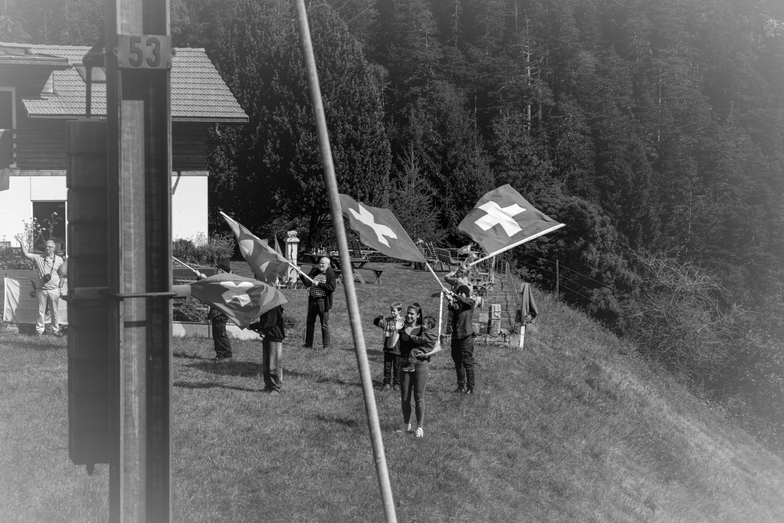 RS_Fahnenschwenker_Xaver_Andermatt_bei_Talfahrt_SW-2