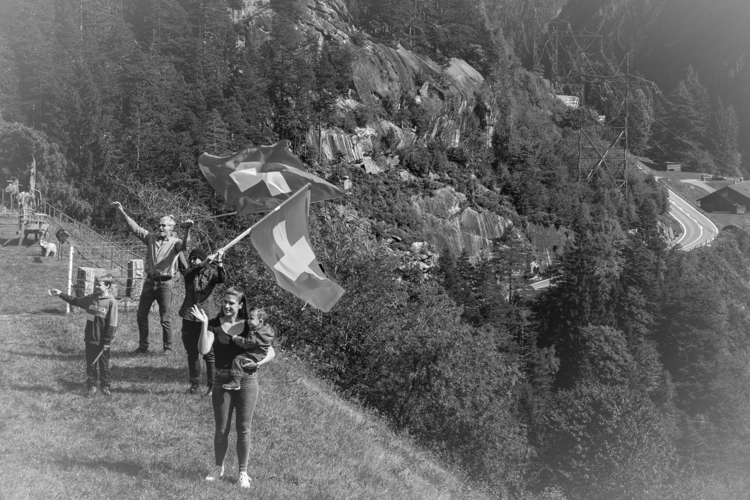 RS_Fahnenschwenker_Xaver_Andermatt_bei_Talfahrt_SW-3