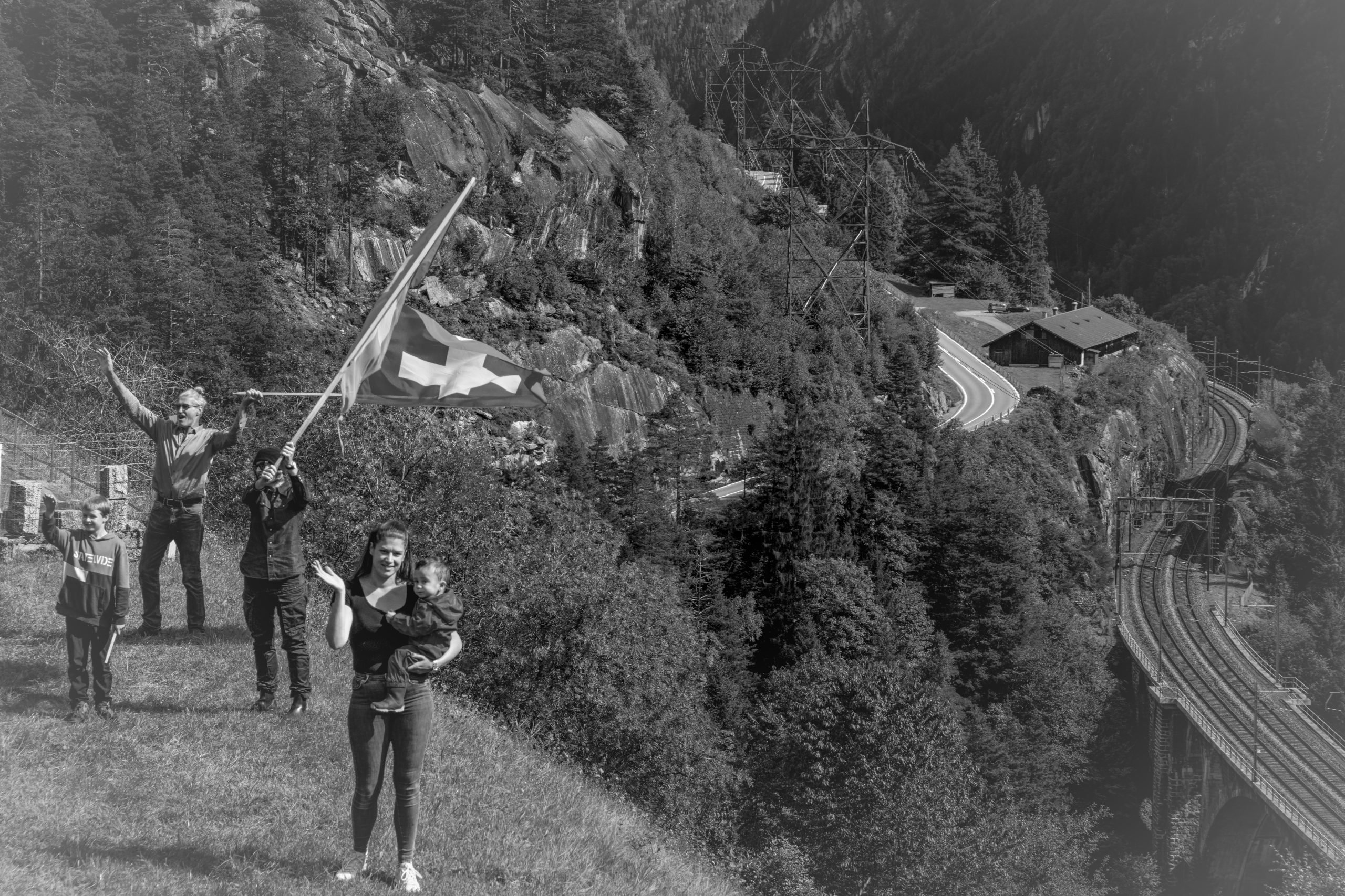 RS_Fahnenschwenker_Xaver_Andermatt_bei_Talfahrt_SW-4